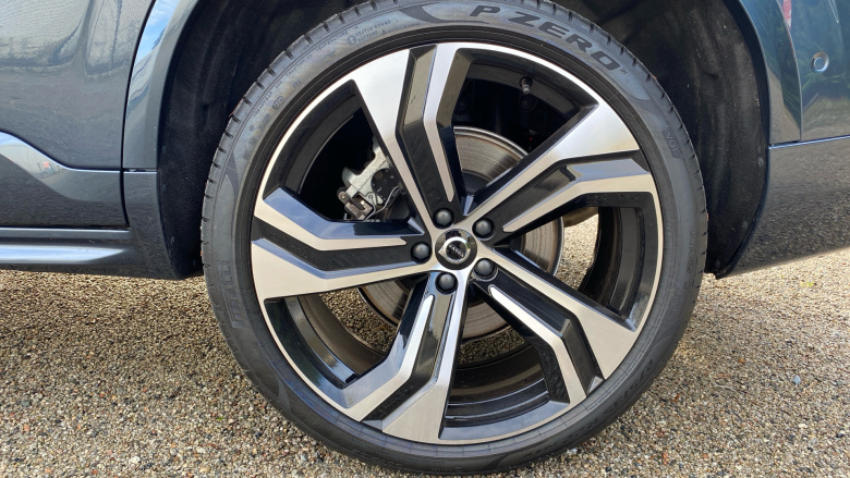 Volvo XC90 2.0 B5P [250] Ultra Dark 5dr AWD Geartronic Petrol Estate